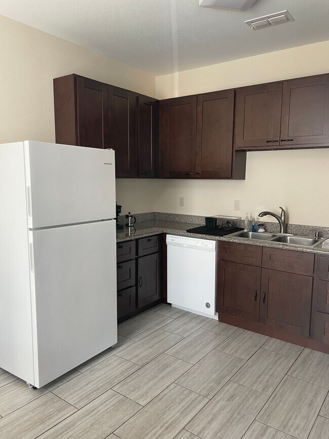 Foto del edificio - Brand New 1 Bedroom / 1 Bathroom Apartments in Lindale!