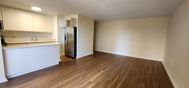 Building Photo - Newly renovated, conveniently located Discovery Bay Gem