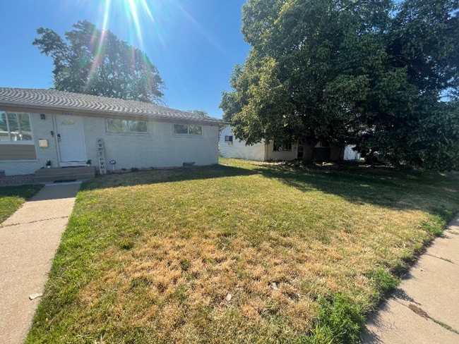 Building Photo - 2528 14th Ave Ct