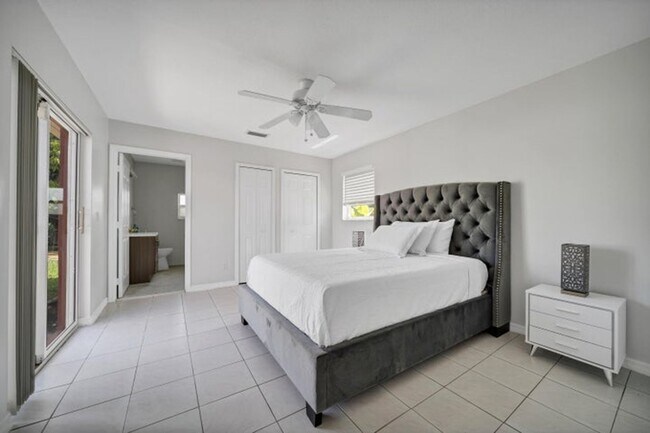 Foto del edificio - 113 Madrid St