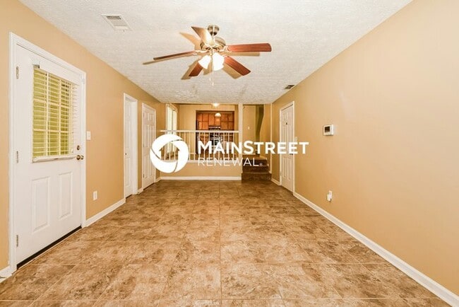 Foto del edificio - 3 Bedroom Pet-Friendly Home in McDonough, ...