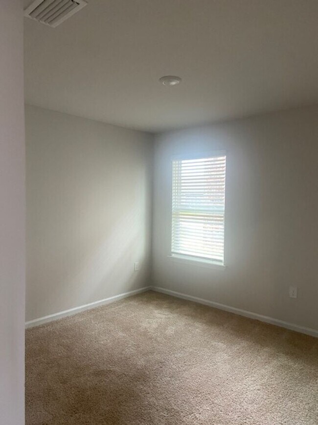 Foto del edificio - Beautiful new 4/2 home in the Titus Park c...