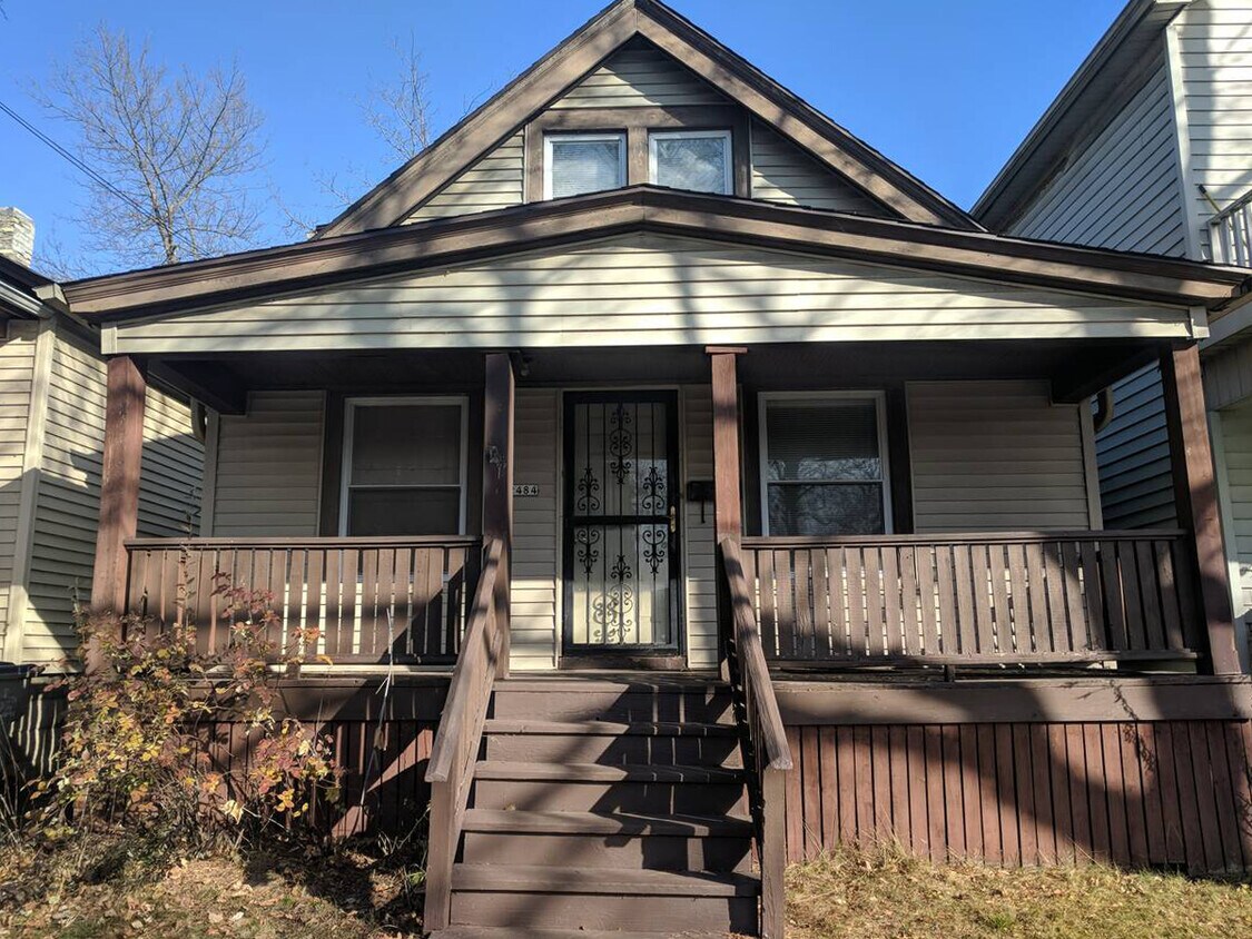 Primary Photo - 2484 S Wentworth Ave
