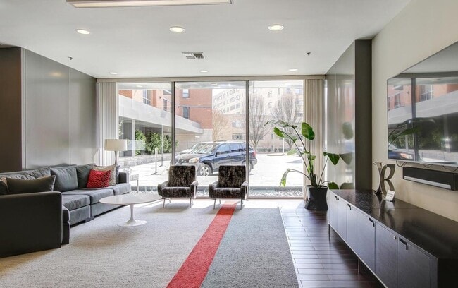 community room - 3883 Connecticut Ave NW