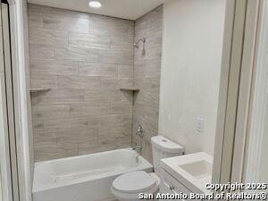 Foto del edificio - 709 Burr Oak Ln