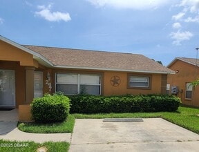 Building Photo - 247 College Park Dr