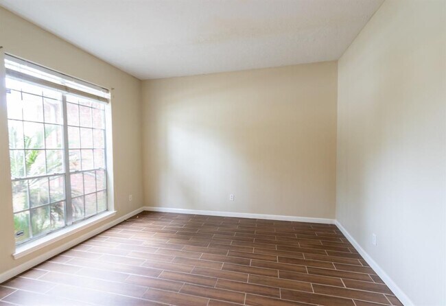 Building Photo - 5502 Atascocita Timbers N