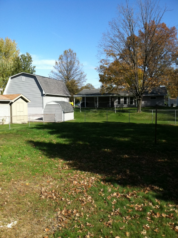 Building Photo - 4250 Woodmere Dr