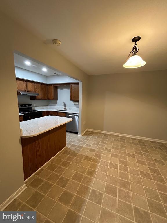 Building Photo - 114 Conley Dr