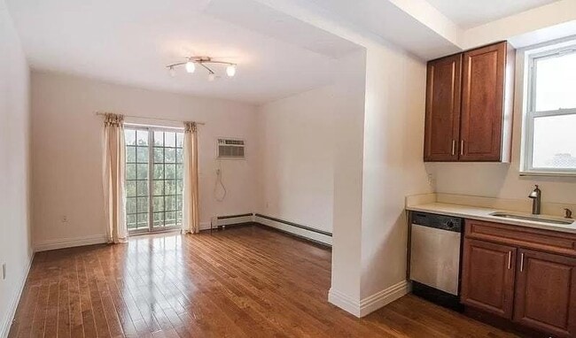 Photo - 25-25 Newtown Ave Apartment