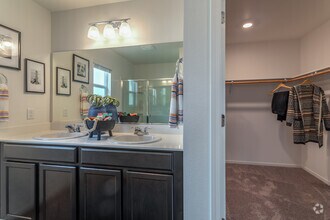 4BR, 2.5BA - 1,811SF - Aspen Vista at Anchor Pointe