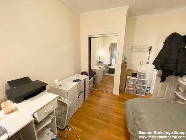 Foto del edificio - 174 Bolton St