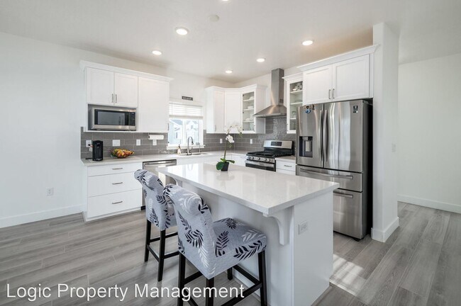 Building Photo - 4 br, 2.5 bath House - 12689 S Quail Lake Dr