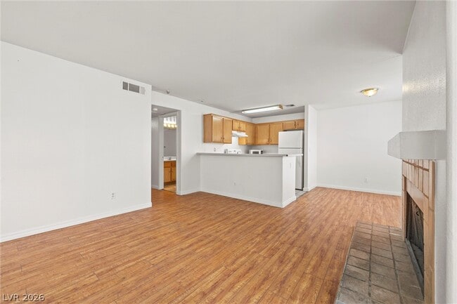 Foto del edificio - 2972 Juniper Hills Blvd