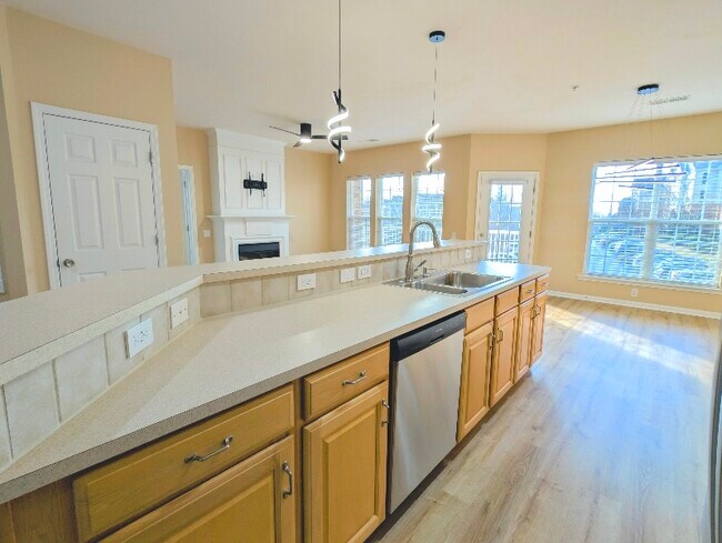 Foto del edificio - 15029 Santa Lucia Dr