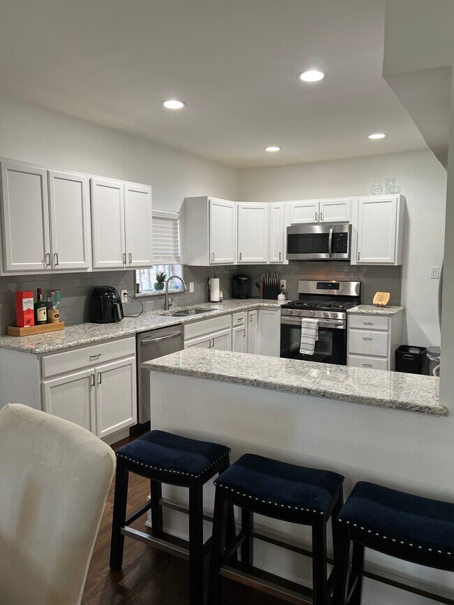 Foto del edificio - 4006 Wycliff Ave