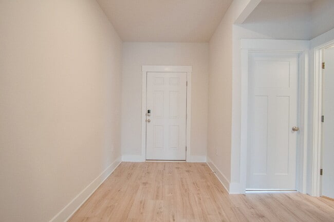 Foto del edificio - Deer Run 4BR/3BA Home – Solar, Community Pool & ½ Deposit for Active Military