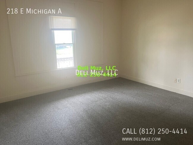 Foto del edificio - 218 E Michigan St
