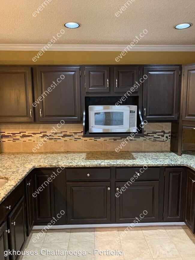 Building Photo - 3 br, 3 bath House - 7323 Flagstone Dr