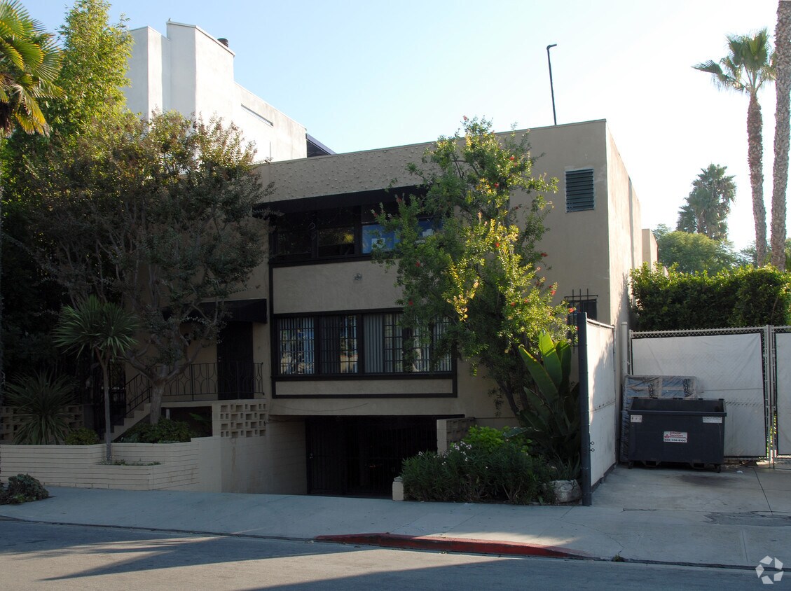 Foto del edificio - 612 Huntley Dr