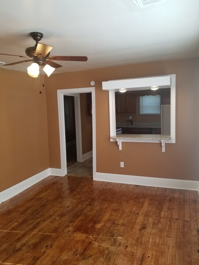 Foto del edificio - 414 E 23rd St