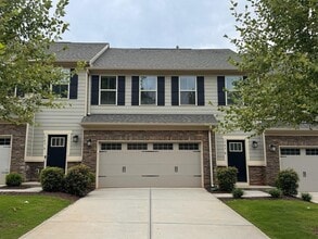 Building Photo - 145 Beacon Dr