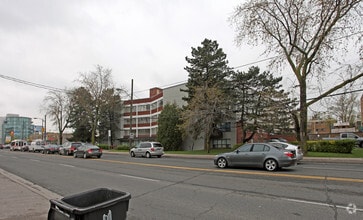 Building Photo - Edilou