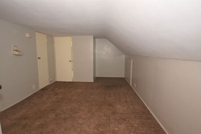 Foto del edificio - South Side 3rd Floor Apartment for Rent