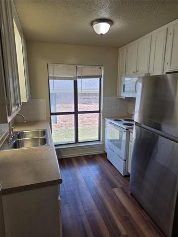 Foto del edificio - 1014 Harbor Lakes Dr
