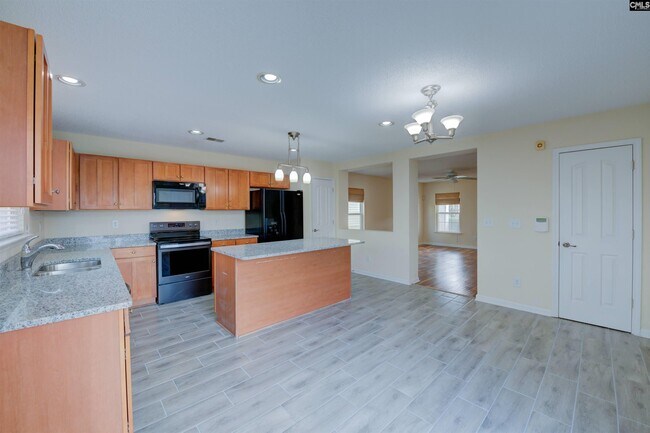 Building Photo - 104 Pepper Grass Dr