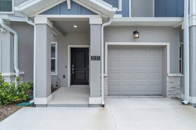Building Photo - 3157 Laurent Lp