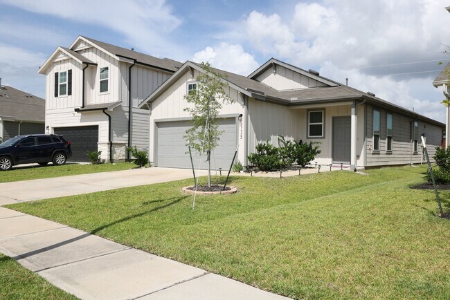 Building Photo - 17922 Plow Beam Dr