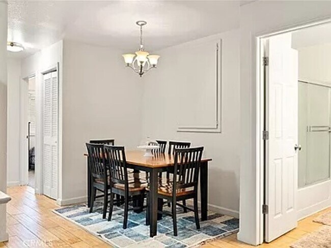 Foto del edificio - Check out the video! 3 Bedroom 2 Bath Cond...