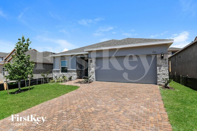 Building Photo - 705 Blackstone St