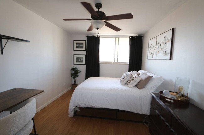 Foto del edificio - 937 N Clarkson St