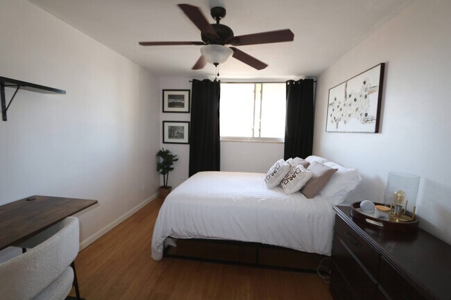 Building Photo - 937 N Clarkson St