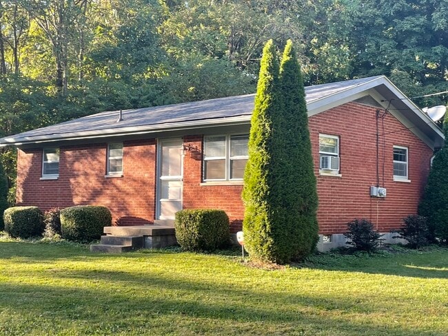 Photo - 4090 Old Vincennes Rd House