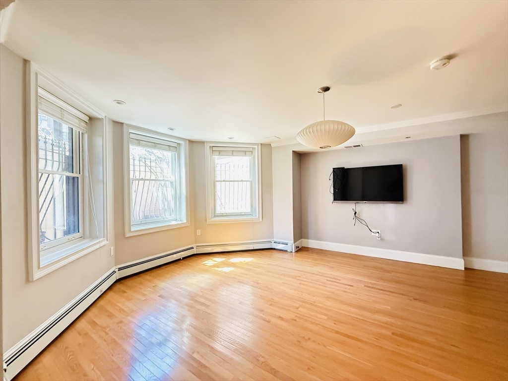 Foto principal - 365 Beacon St