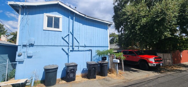 Building Photo - 608 Atlantic St