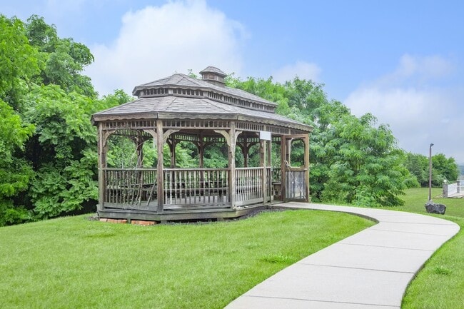 Foto del edificio - 14 Frontier Ridge Ct