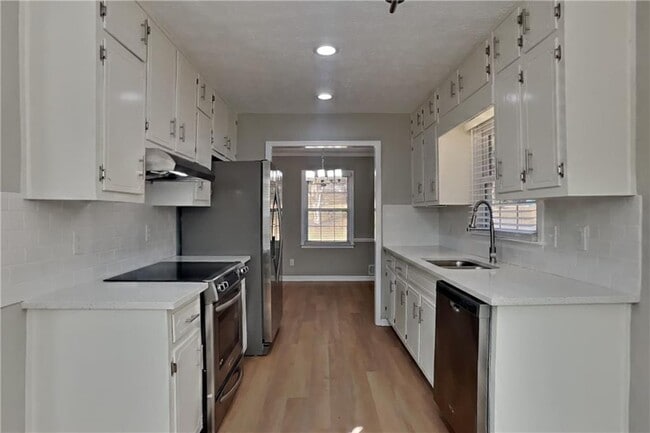 Building Photo - 1176 Golden Cir SW