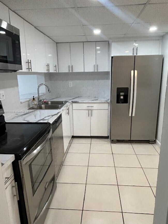 Building Photo - 8540 SW 133rd Avenue Rd