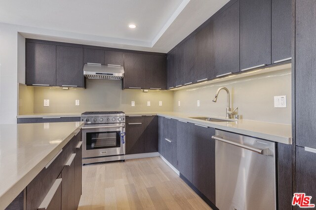 Foto del edificio - 2939 Leeward Ave