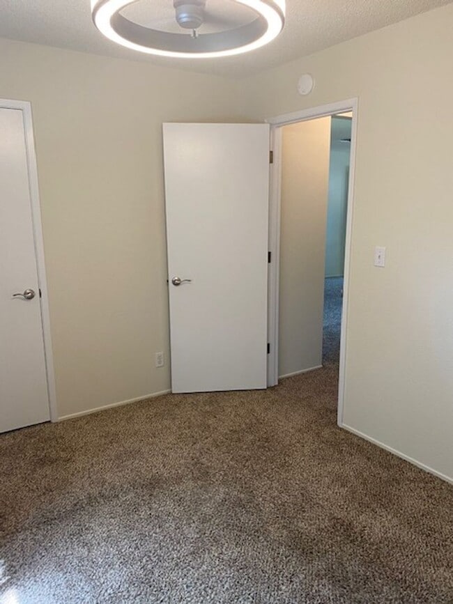 Building Photo - Spacious Duplex in Anderson w/ Yard!