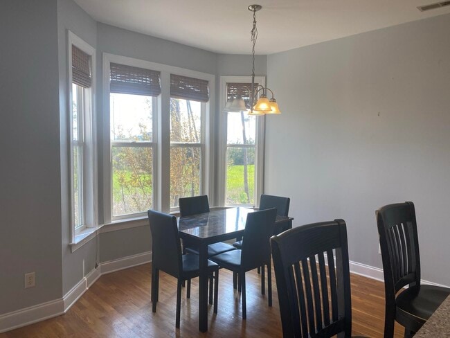 Foto del edificio - 213 River Gate Ln