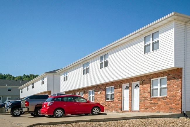 Building Photo - Blue Heron Townhomes