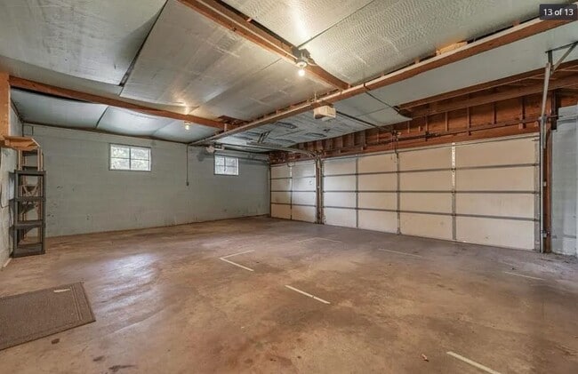 Building Photo - 3022 Guilford Rd