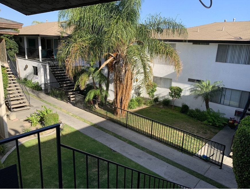 Primary Photo - 11644 Bellflower Blvd