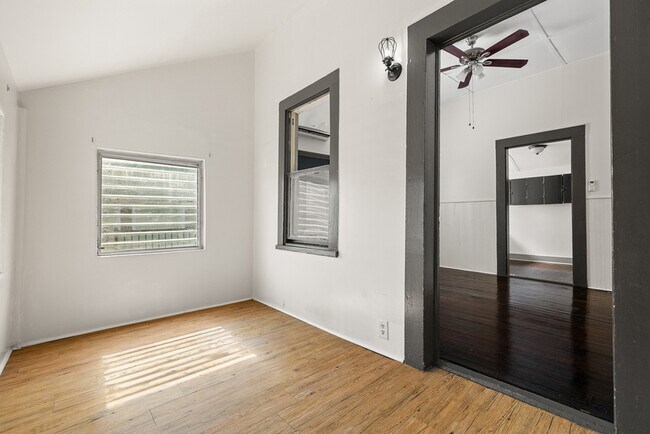 Foto del edificio - 1665 28th Ave N