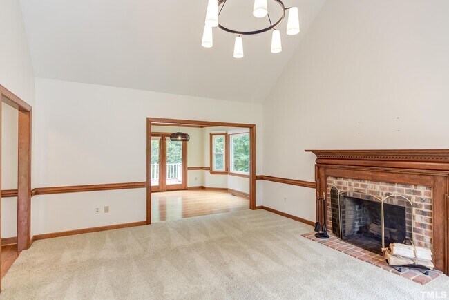Building Photo - 1777 Dunmore Pl